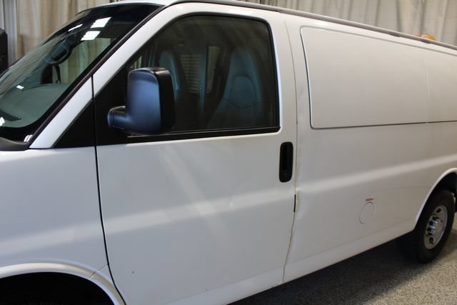 Used 2008 Chevrolet Express 3500 RWD image 8