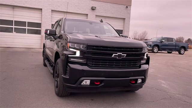 Used 2022 Chevrolet Silverado 1500 RST w/ Redline Edition image 4
