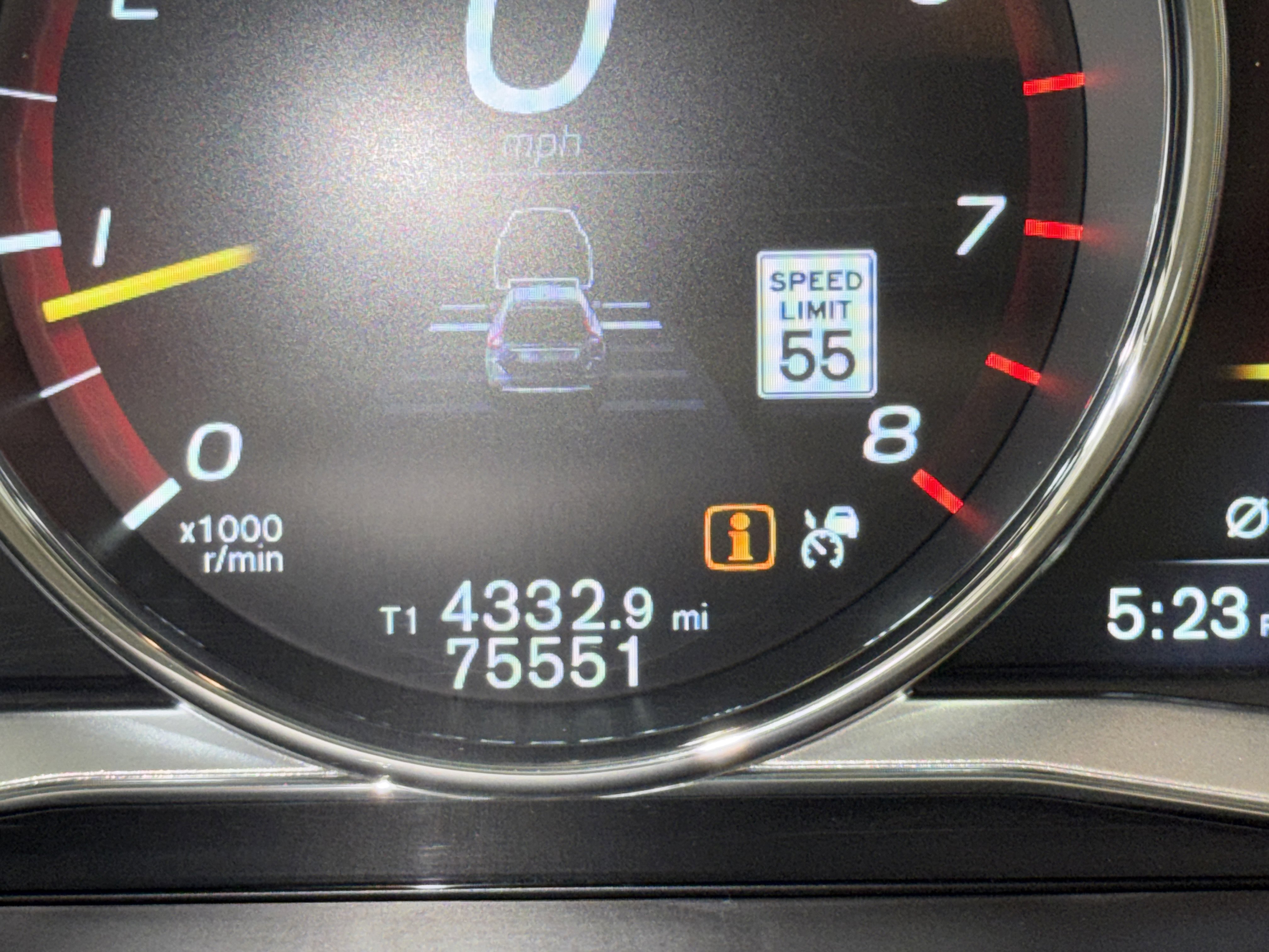 Used 2016 Volvo XC60 T6 Platinum AWD/4WD image 25
