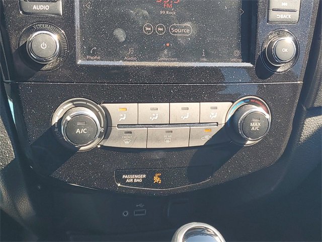 Certified 2019 Nissan Rogue S image 14