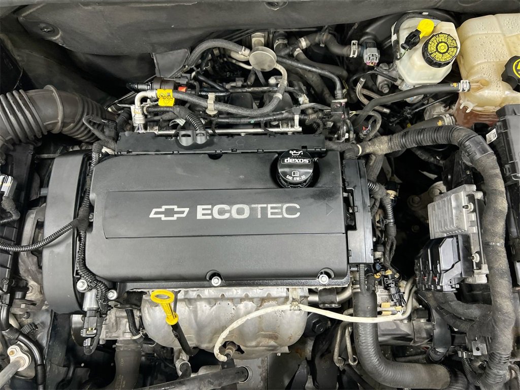 Used 2015 Chevrolet Cruze LS image 24