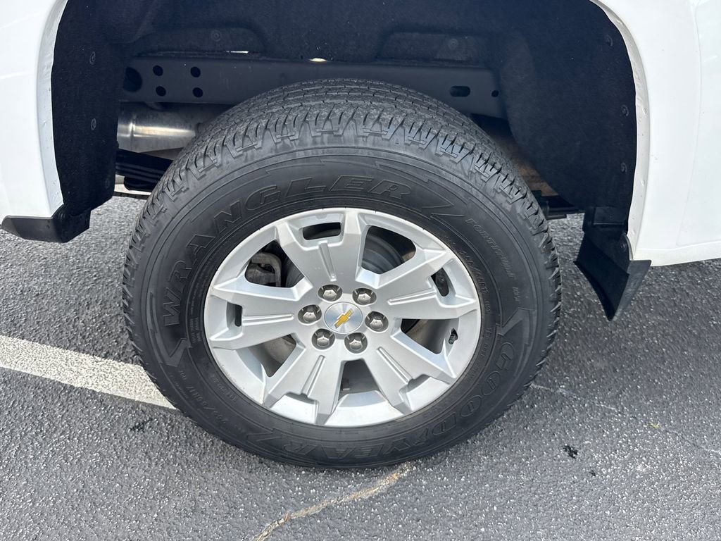 Used 2021 Chevrolet Colorado LT w/ Safety Package AWD/4WD image 18