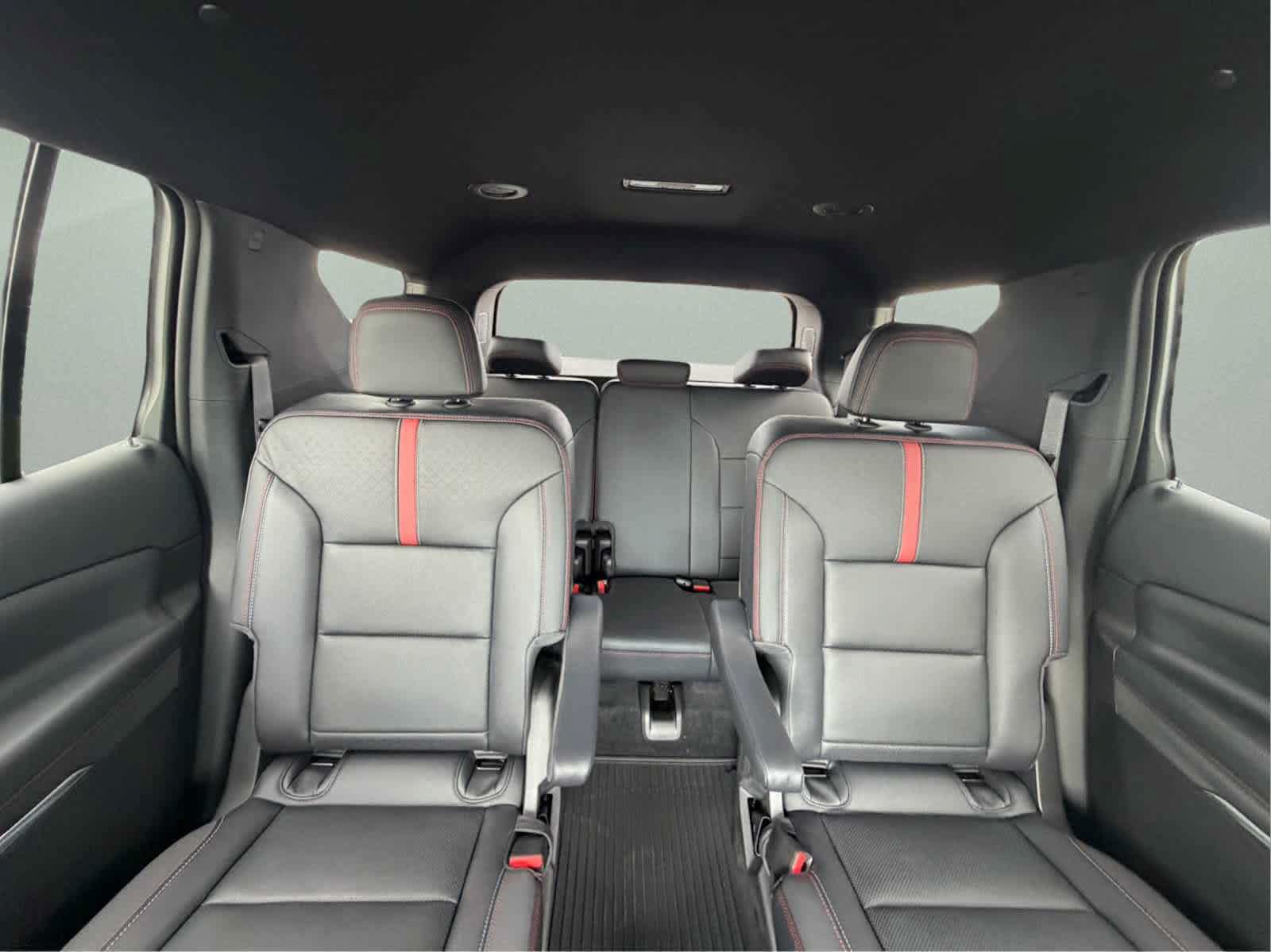 New 2026 Chevrolet Traverse RS w/ LPO, Floor Liner Package FWD image 15