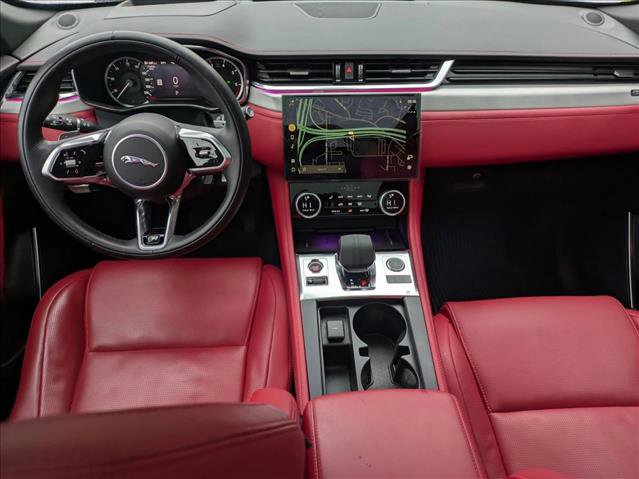 Used 2023 Jaguar F-PACE R-Dynamic S image 18
