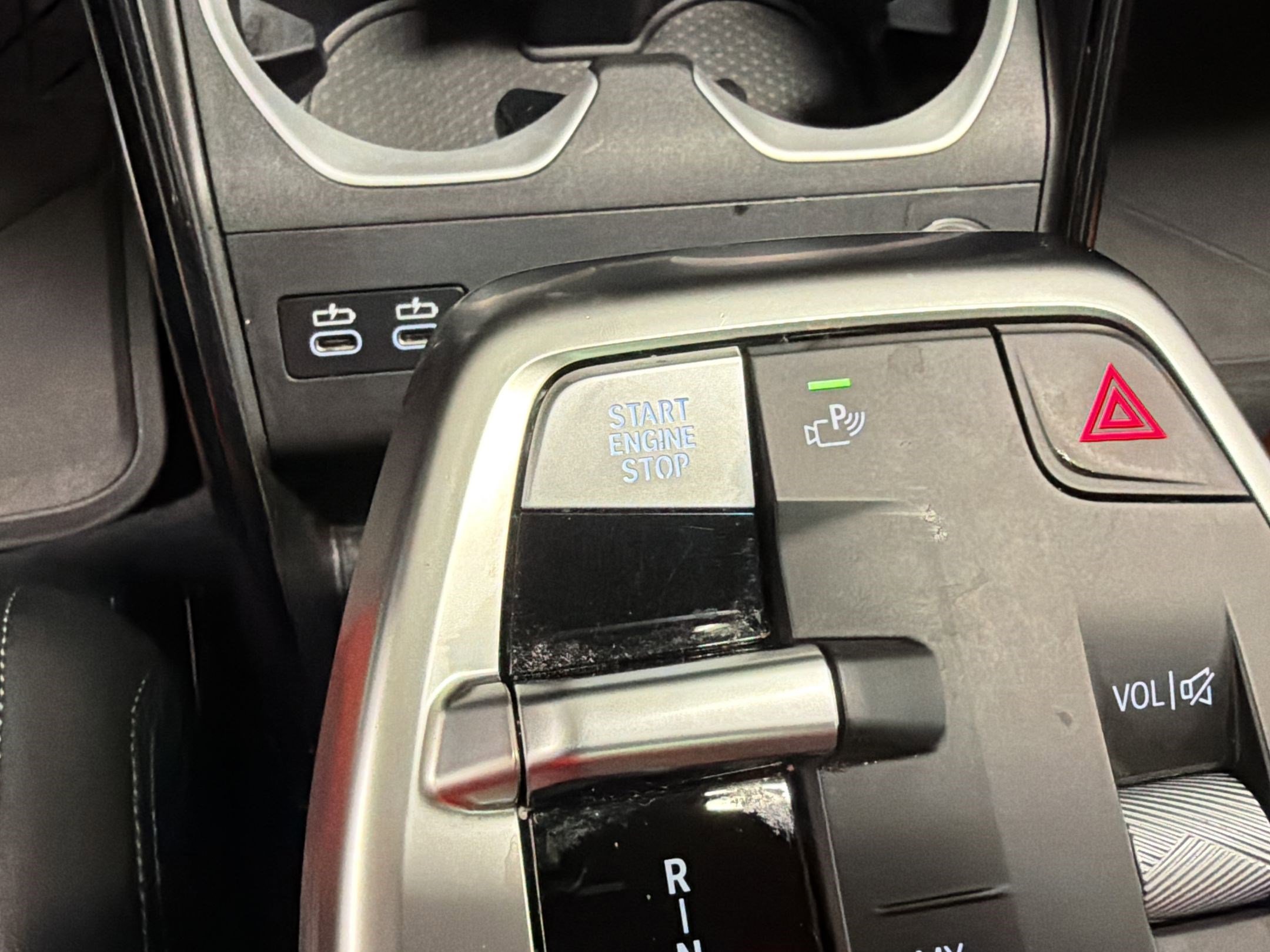 Certified 2025 BMW X2 xDrive28i w/ Technology Package image 19