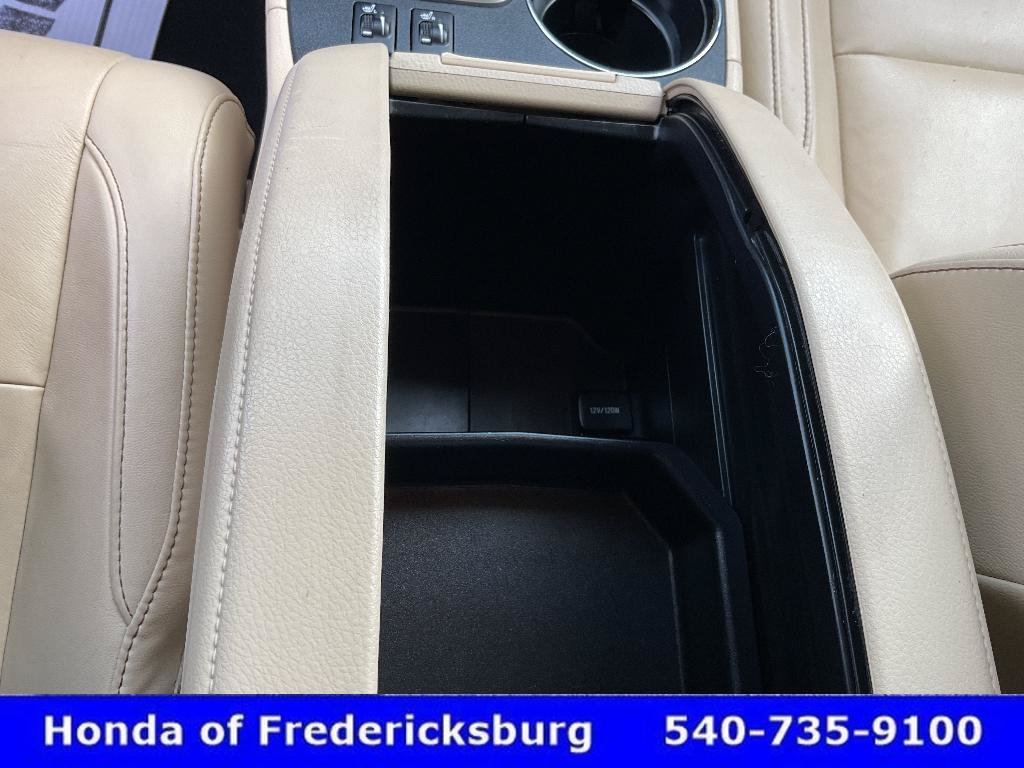 Used 2017 Toyota Highlander XLE AWD/4WD image 39