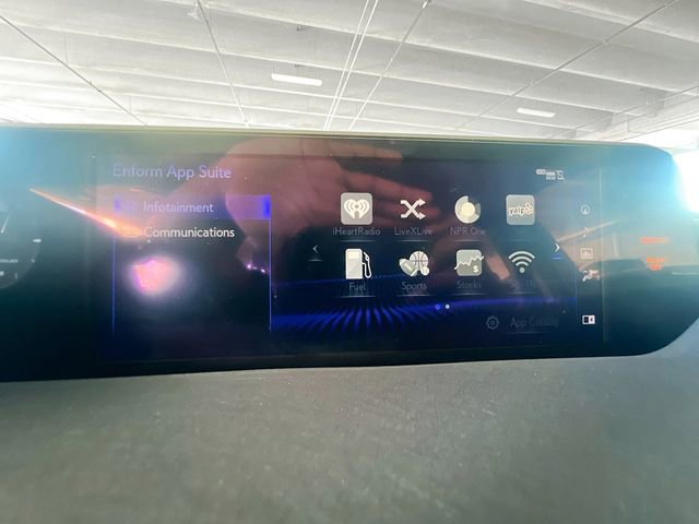 Used 2019 Lexus UX 250h image 21