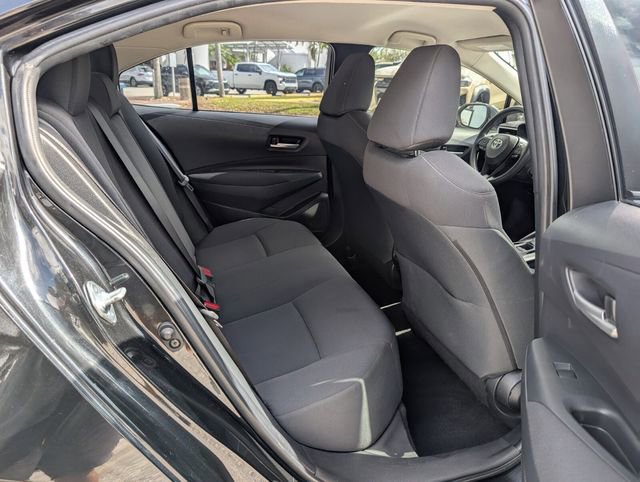 Used 2021 Toyota Corolla LE image 18