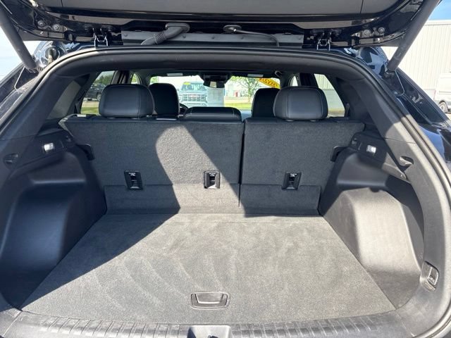 Used 2024 Chevrolet Blazer EV LT AWD/4WD image 29