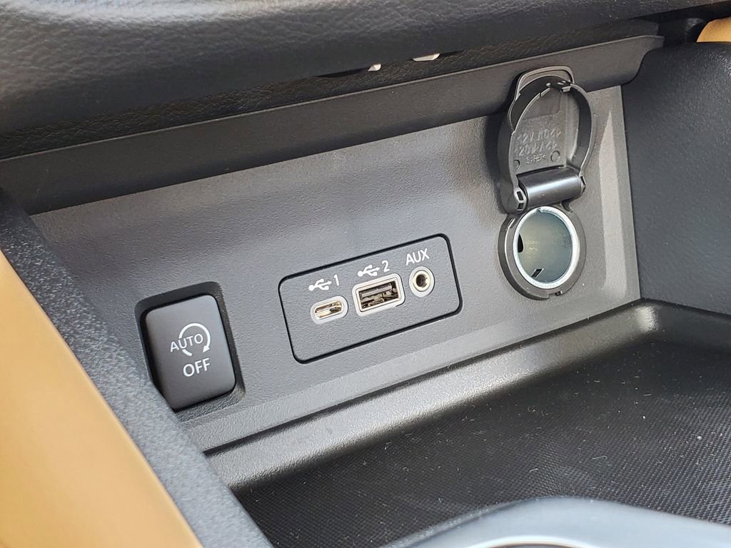 New 2025 Nissan Sentra SV image 31