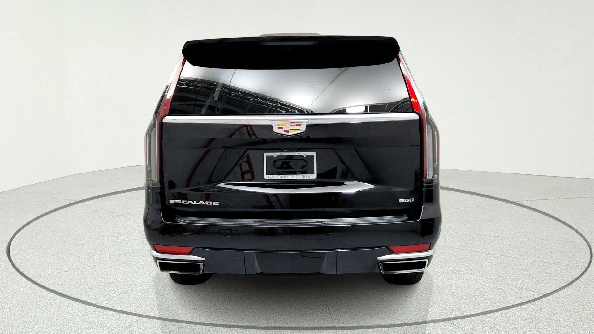Certified 2024 Cadillac Escalade Premium Luxury AWD/4WD image 4