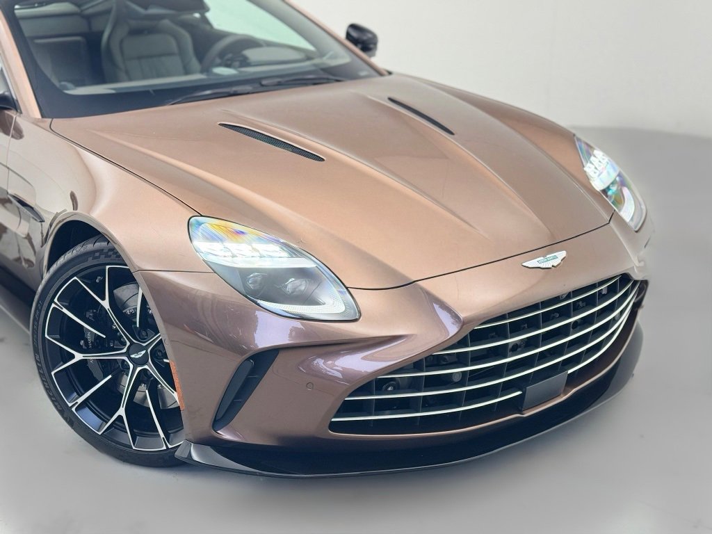 New 2025 Aston Martin V8 Vantage Coupe image 32