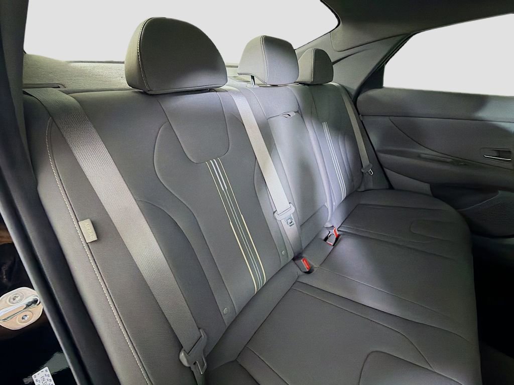 Used 2024 Hyundai Elantra SEL w/ Convenience Package FWD image 26