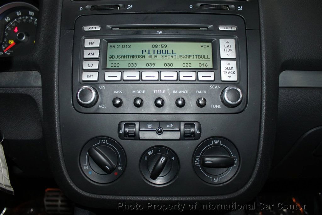 Used 2009 Volkswagen GTI 4-Door image 17