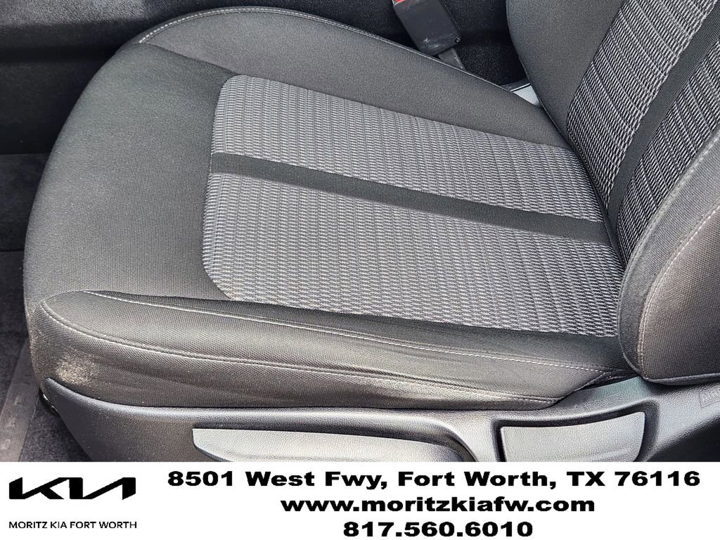 Used 2023 Kia Sorento LX FWD image 23