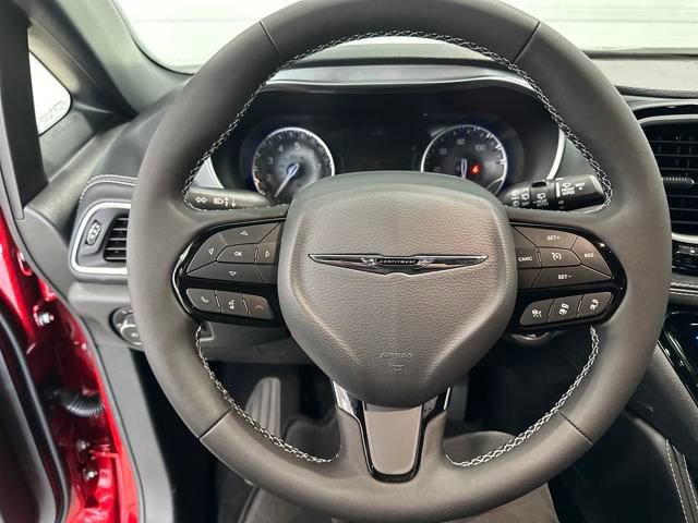 New 2026 Chrysler Pacifica Limited w/ S Appearance Package image 15