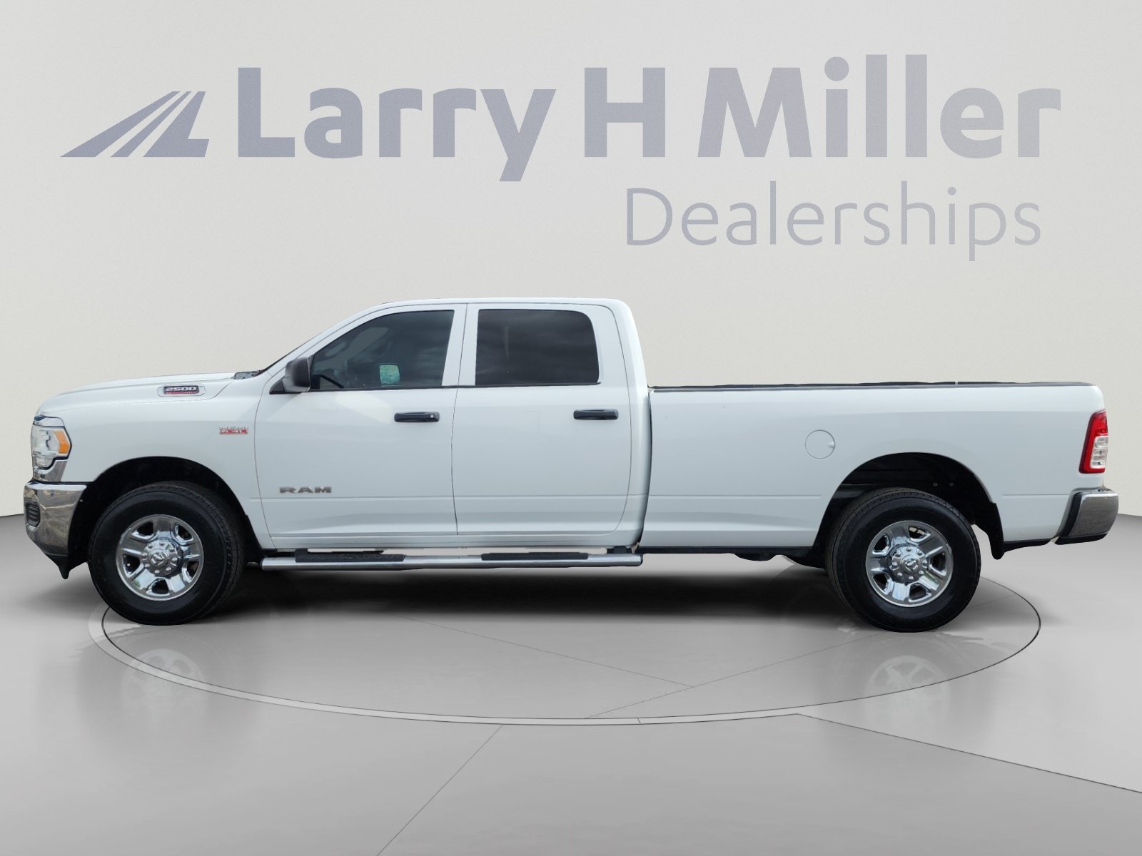 Used 2021 RAM 2500 Tradesman RWD image 2