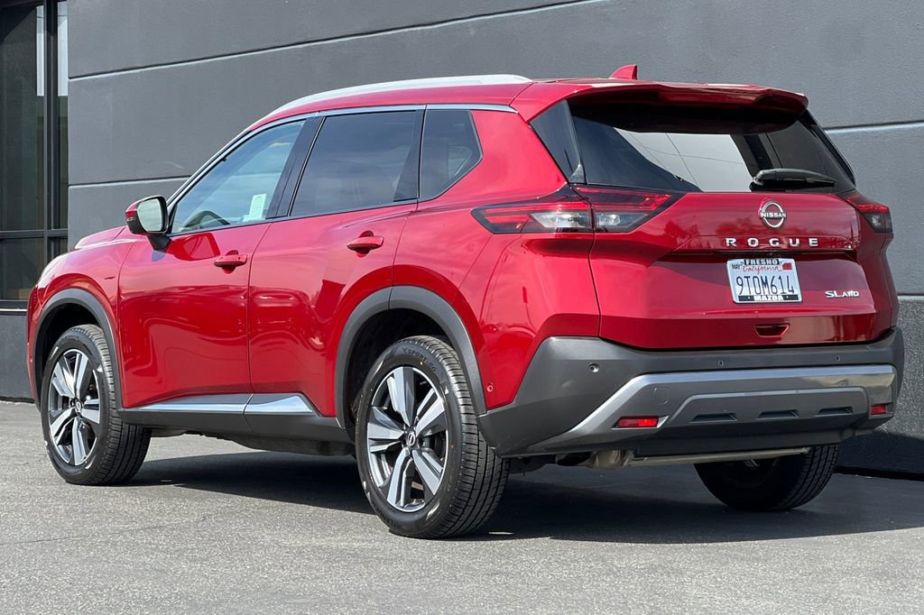 Used 2023 Nissan Rogue SL w/ SL Premium Package image 8