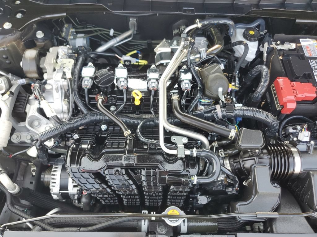 Used 2025 Nissan Altima 2.5 SV FWD image 13
