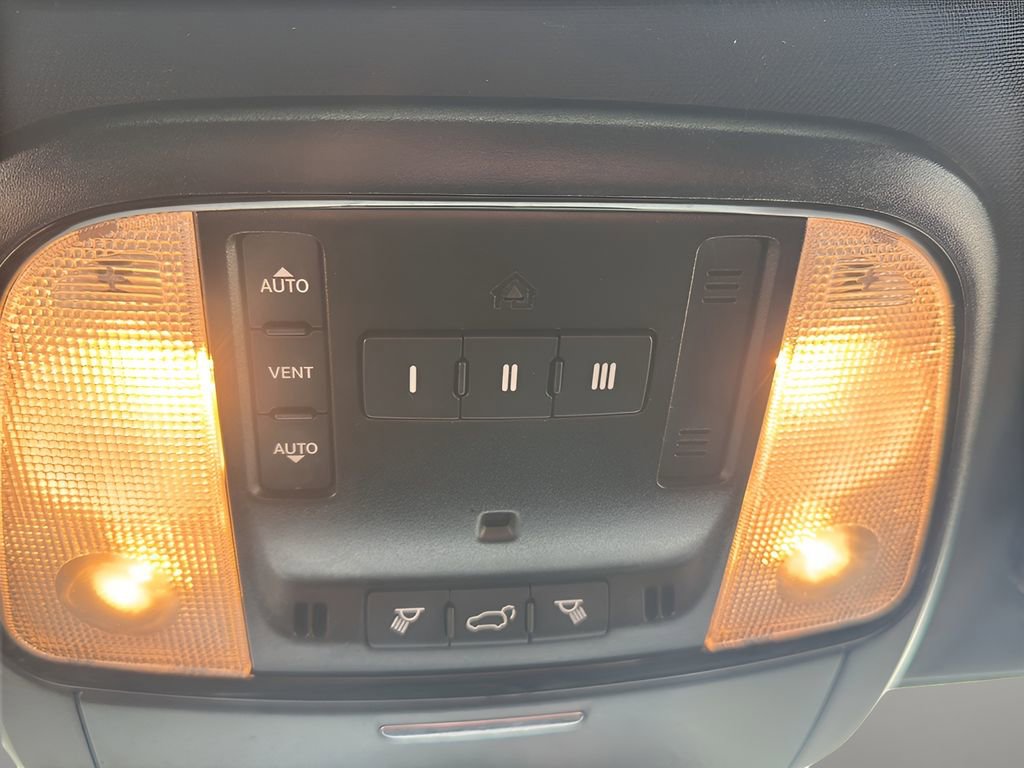 Used 2024 Dodge Durango GT image 25