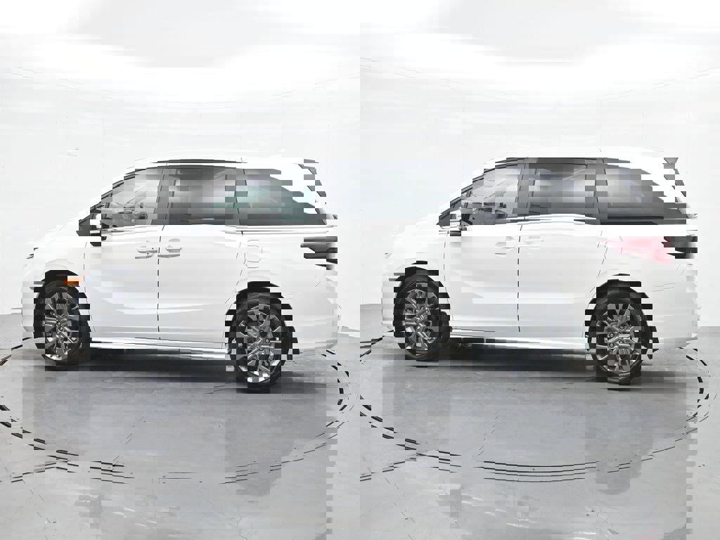 Used 2026 Honda Odyssey Touring image 8