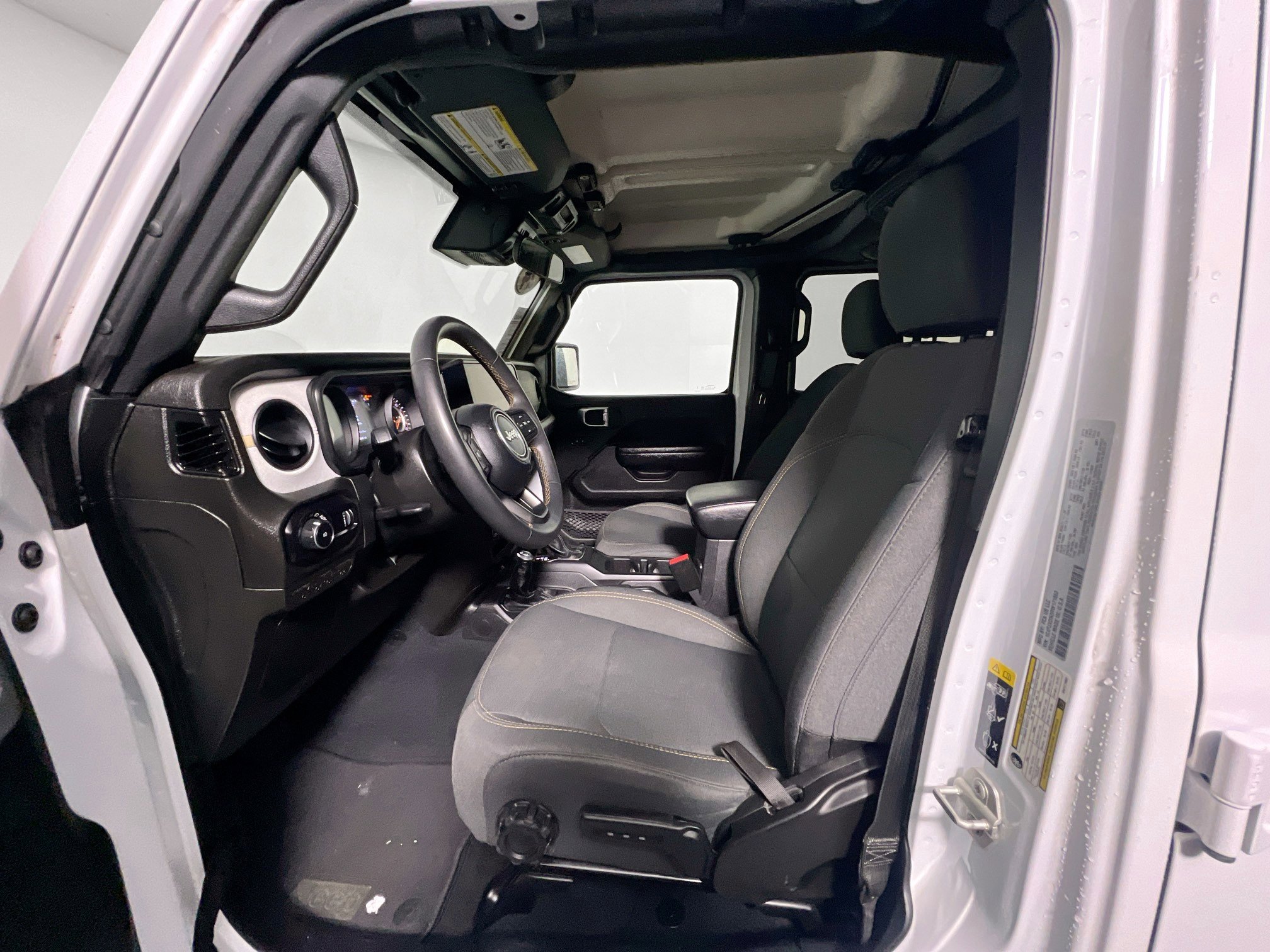 Used 2024 Jeep Wrangler Sport S AWD/4WD image 13