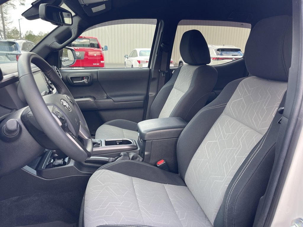 Used 2023 Toyota Tacoma TRD Sport w/ Technology Package image 22