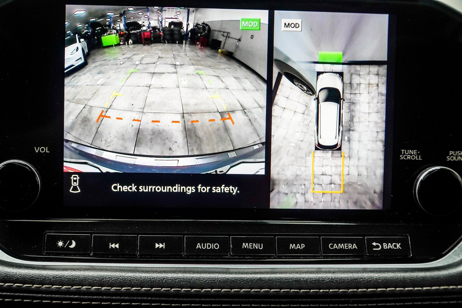 Used 2023 Nissan Rogue SL w/ SL Premium Package image 18