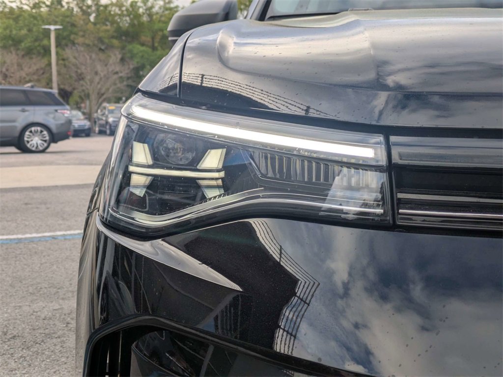 Used 2025 Volkswagen Taos S image 10