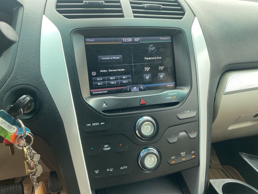 Used 2015 Ford Explorer XLT w/ Equipment Group 202B image 7