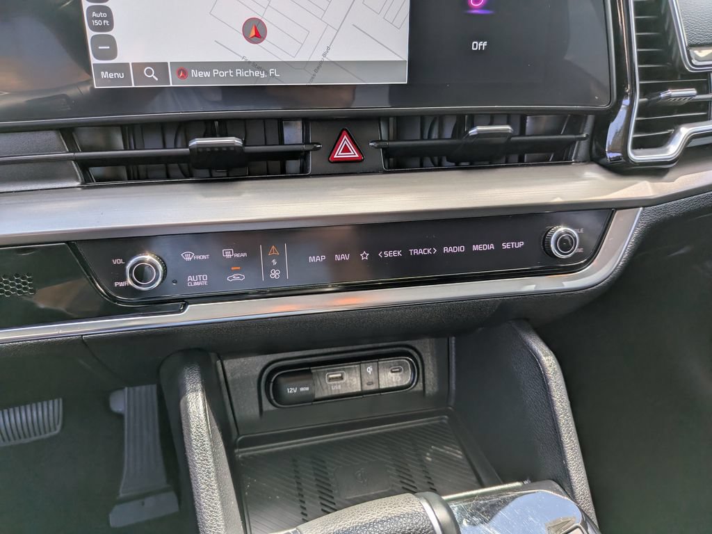 Certified 2024 Kia Sportage EX FWD image 24