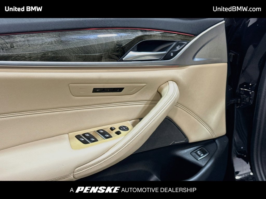 Used 2023 BMW 530i w/ Premium Package RWD image 10