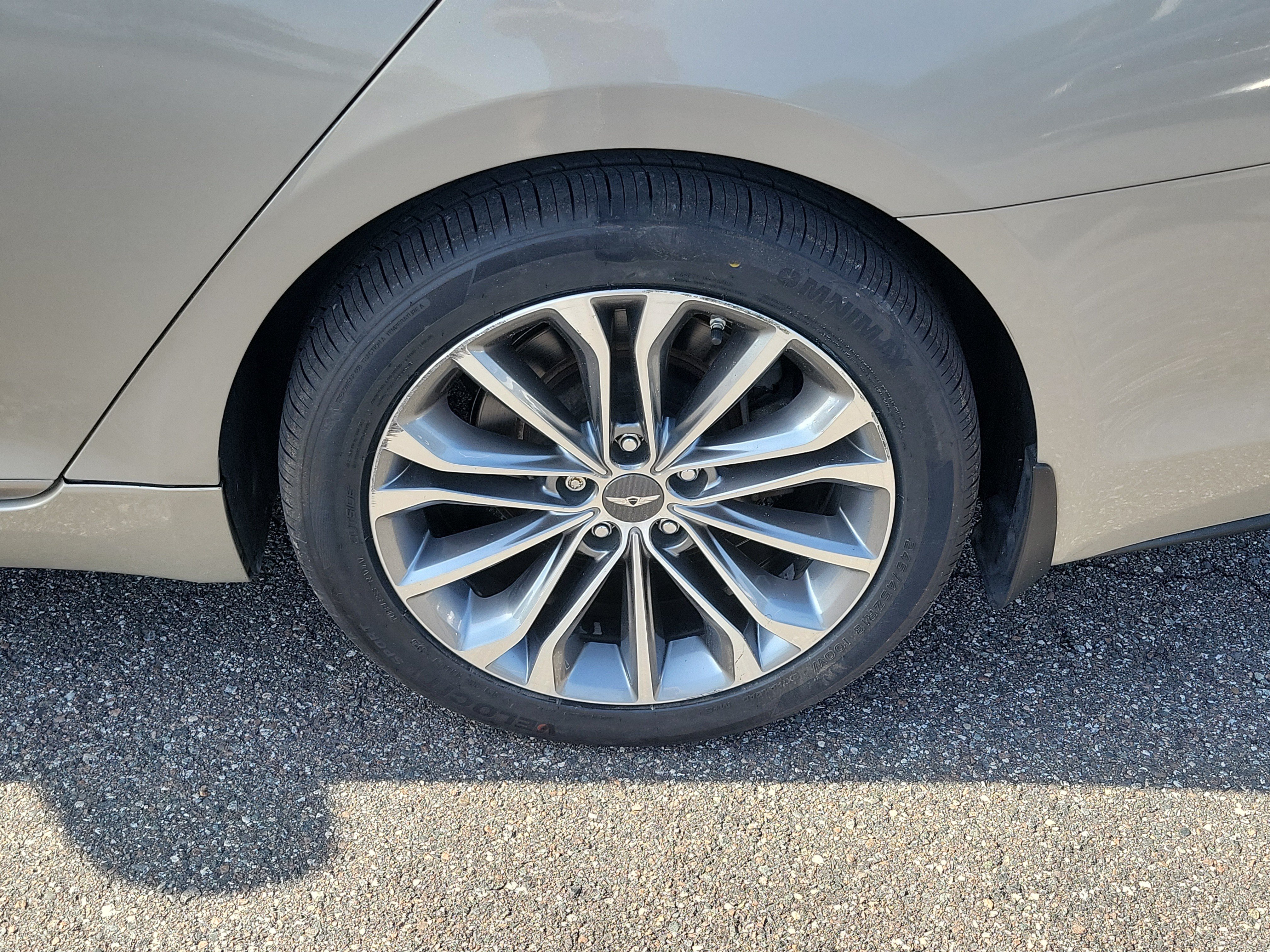Used 2015 Hyundai Genesis 3.8 w/ Option Group 03 RWD image 39