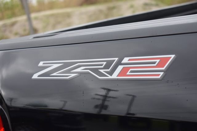 Used 2022 Chevrolet Colorado ZR2 w/ ZR2 Midnight Special Edition AWD/4WD image 18