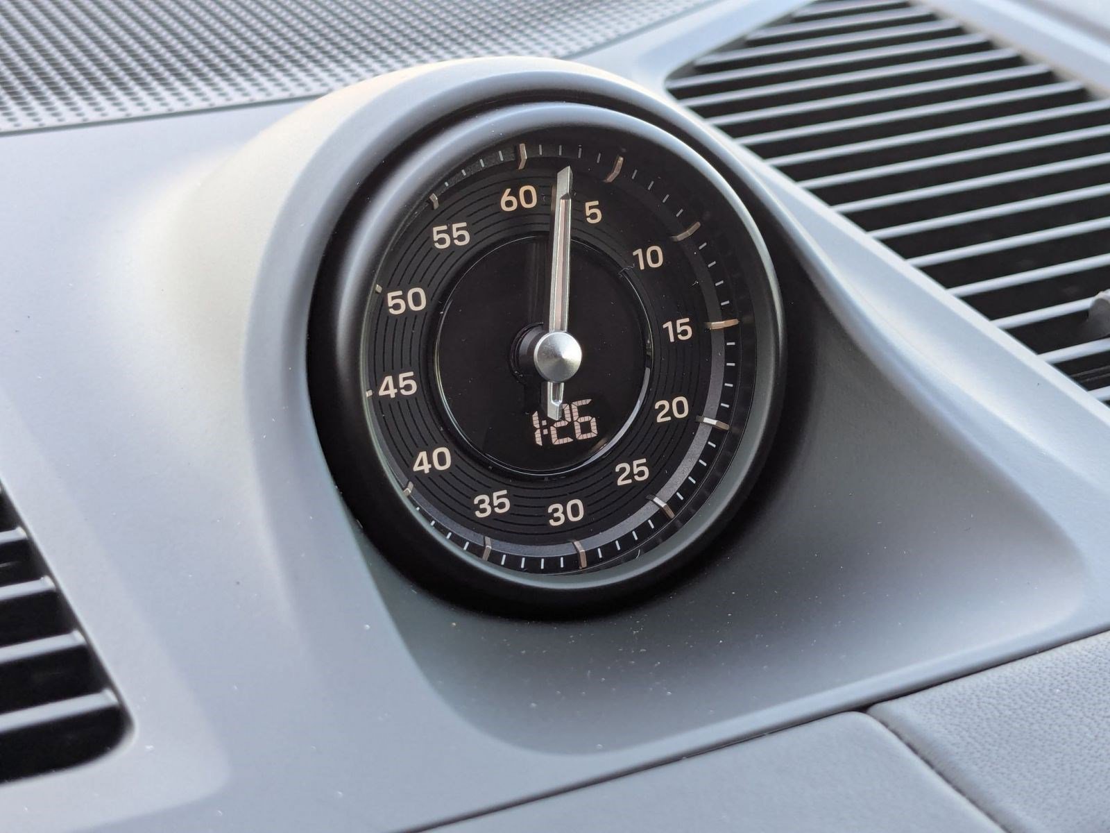 New 2026 Porsche Cayenne E-Hybrid image 21