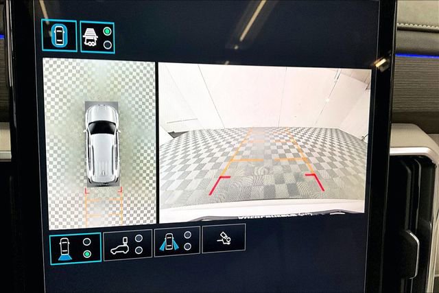 Used 2025 GMC Acadia Denali w/ Super Cruise Package image 28