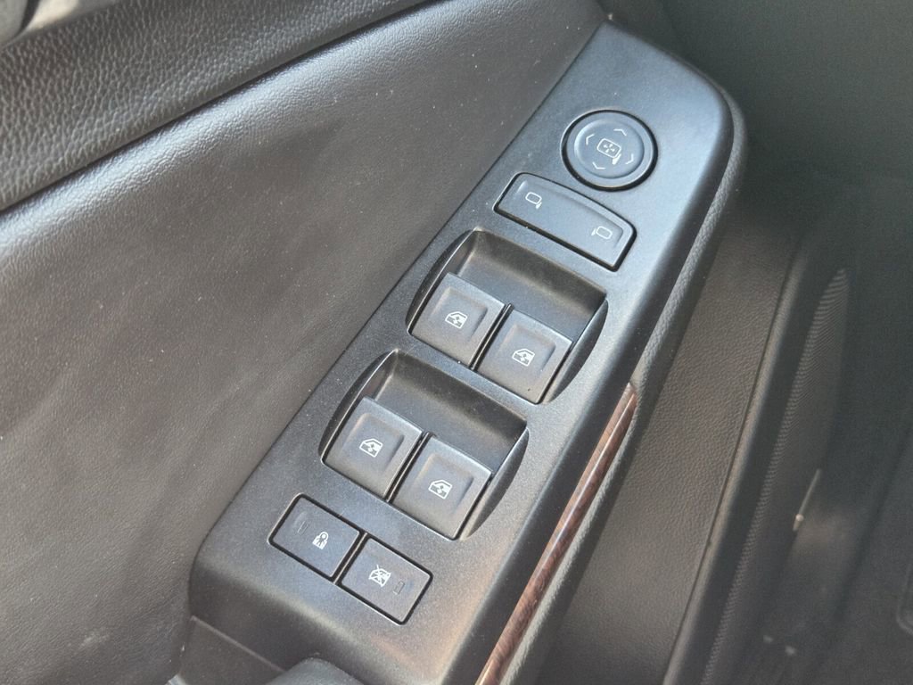 Used 2020 GMC Yukon SLE w/ SLE Value Package image 24