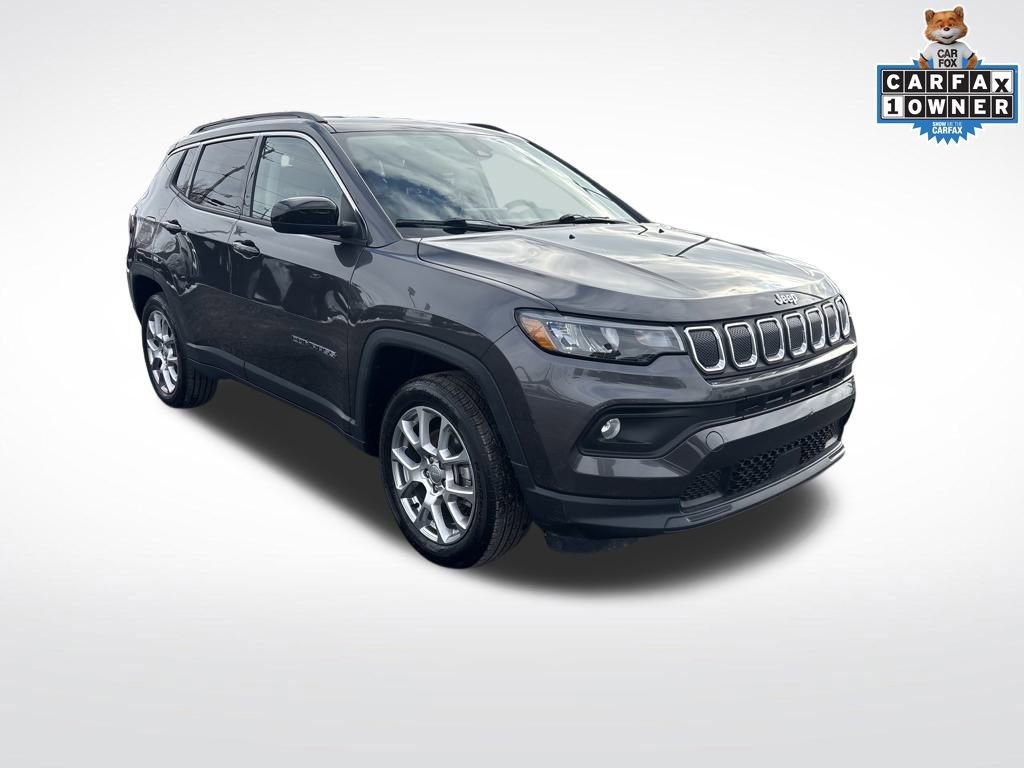 Certified 2022 Jeep Compass Latitude image 8