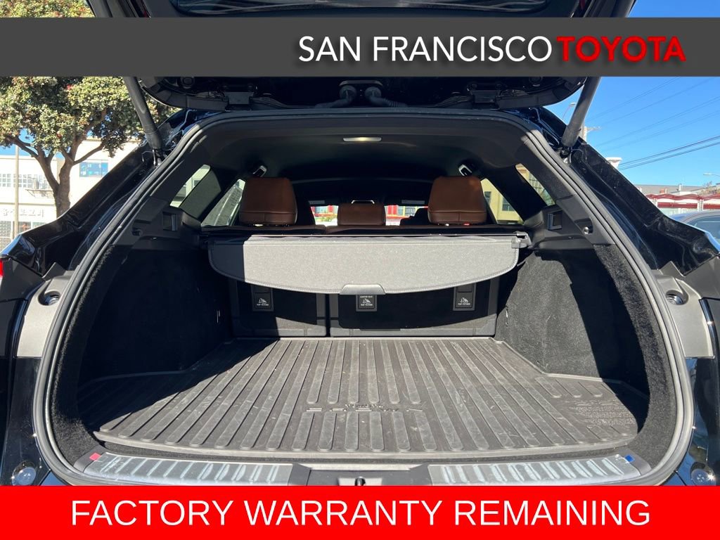 Certified 2025 Toyota Crown Signia XLE image 40