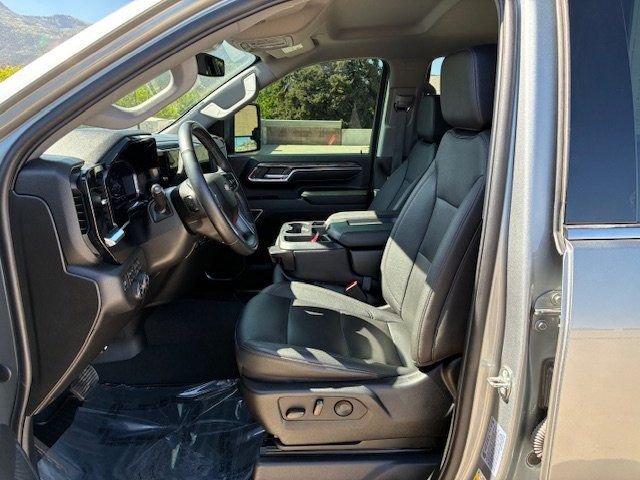 Used 2024 Chevrolet Silverado 3500 LTZ image 11