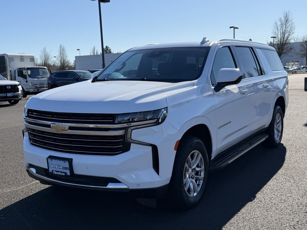 Used 2023 Chevrolet Suburban LT image 4