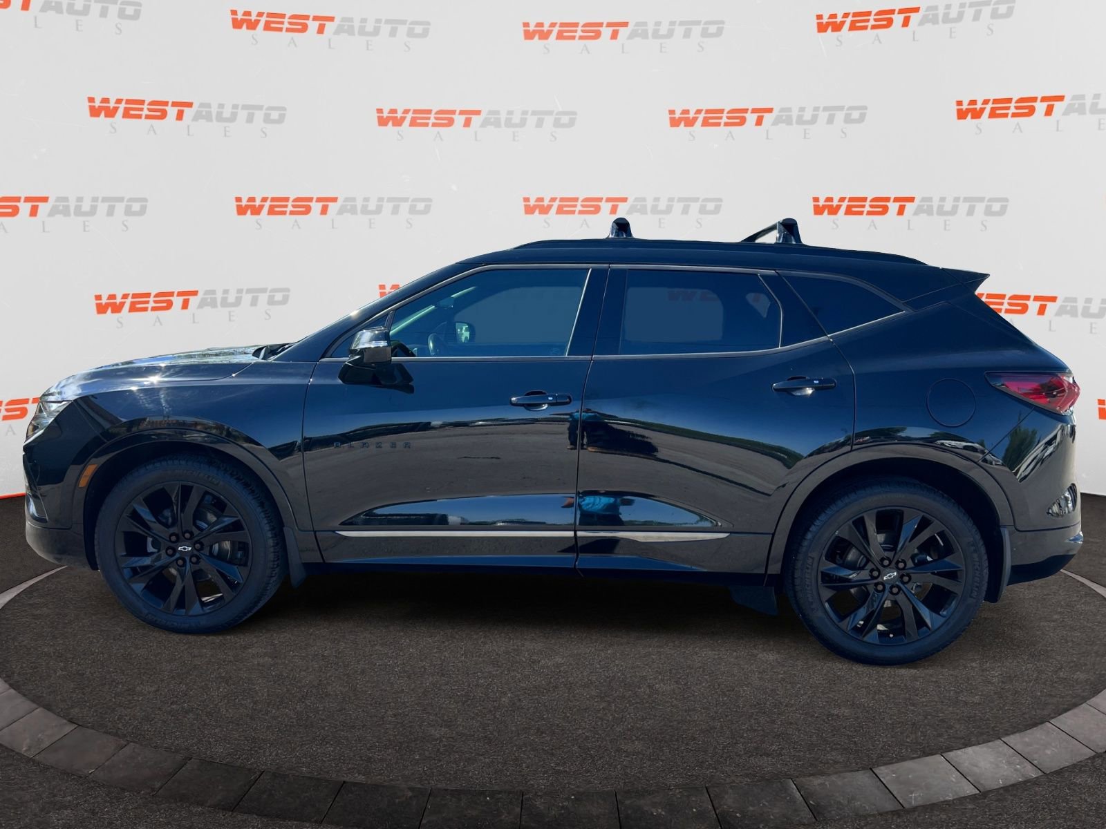 Used 2019 Chevrolet Blazer RS AWD/4WD image 2