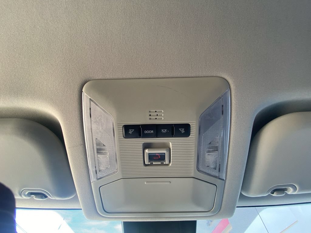 Used 2023 Toyota RAV4 LE AWD/4WD image 25