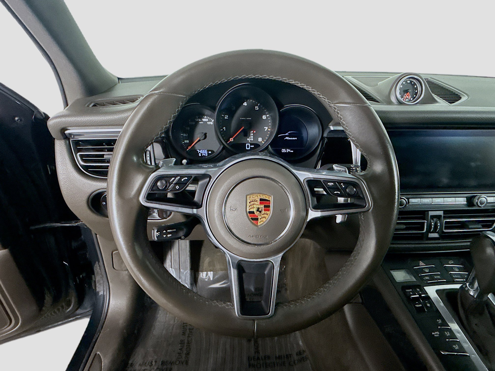 Used 2020 Porsche Macan image 13