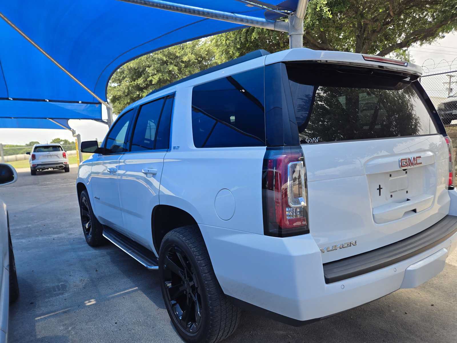 Used 2019 GMC Yukon SLT w/ Open Road Package RWD image 3