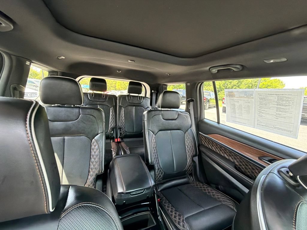 Used 2024 Jeep Grand Cherokee L Summit w/ High Altitude Package AWD/4WD image 36