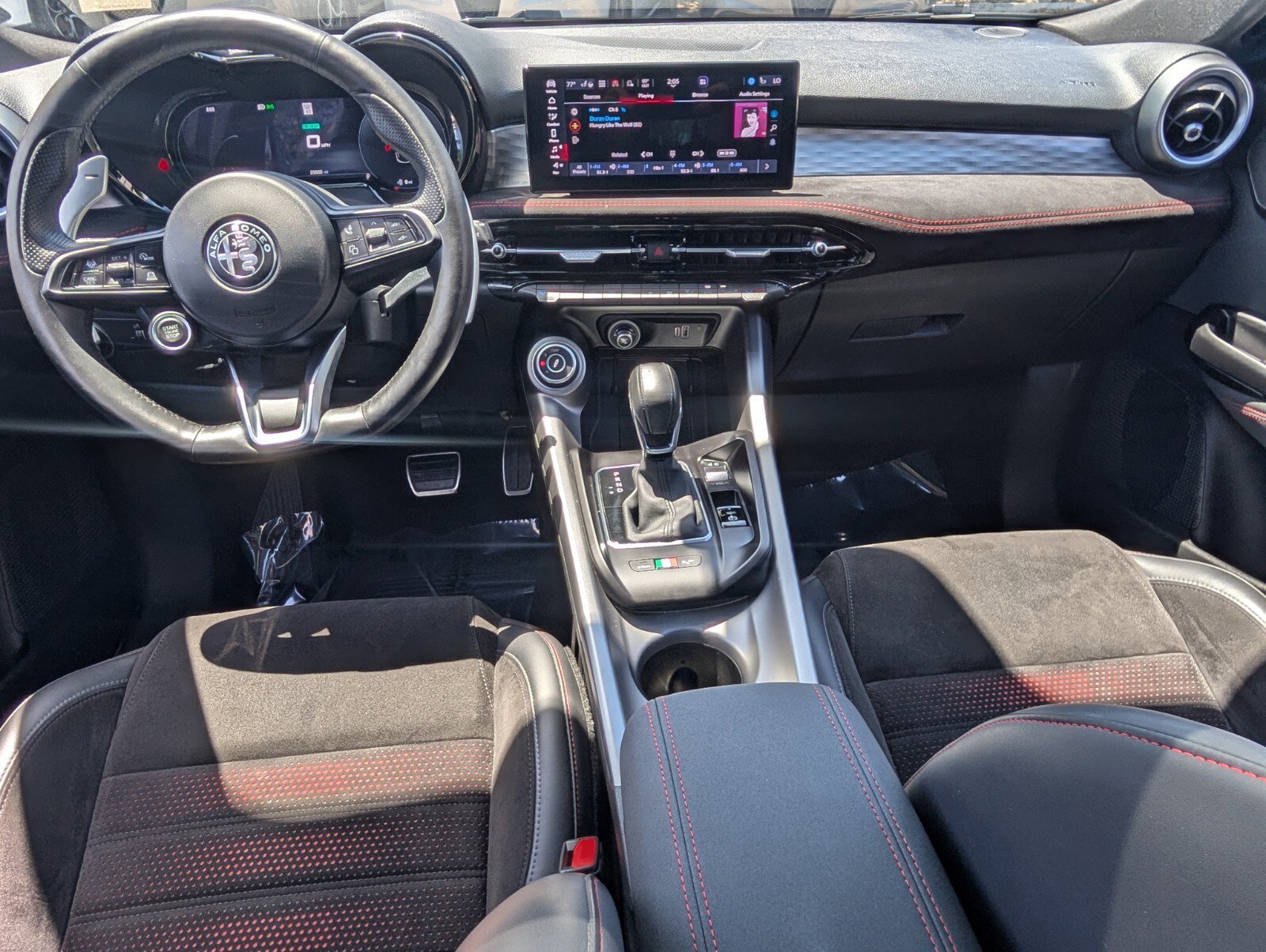 Used 2024 Alfa Romeo Tonale Veloce w/ Active Assist Package AWD/4WD image 13