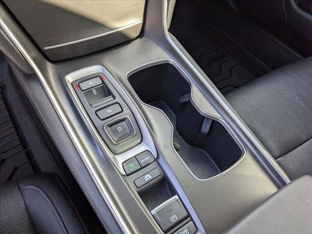 Used 2020 Honda Accord Touring image 11