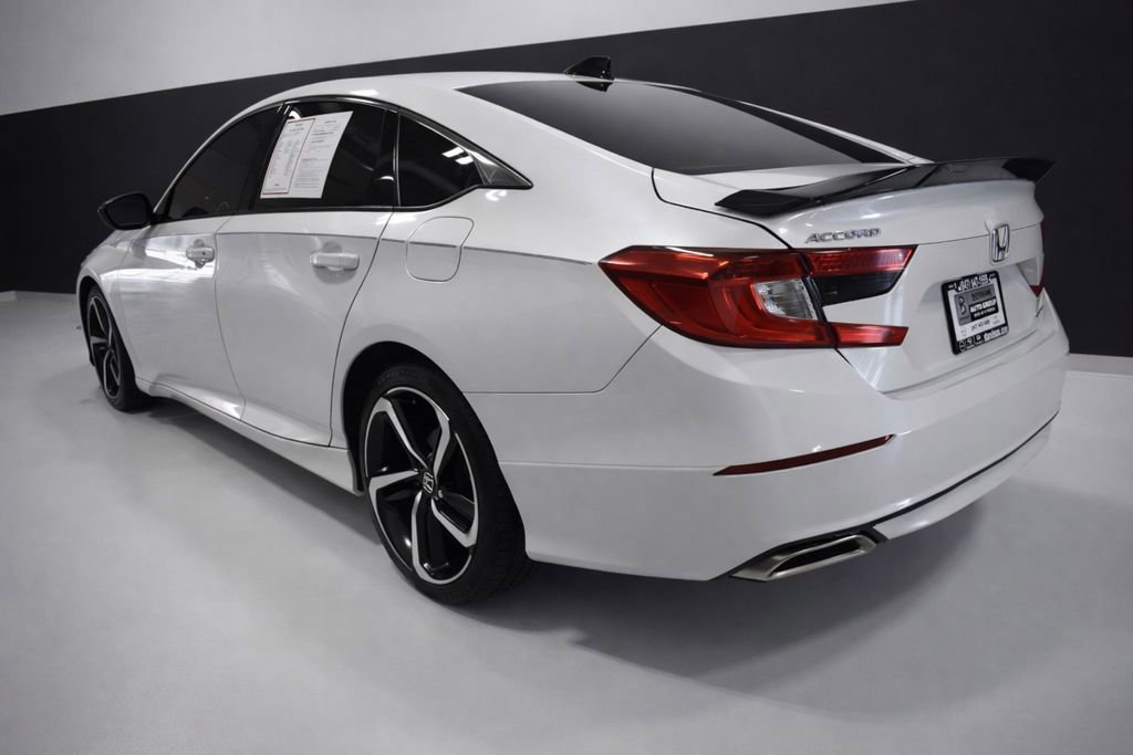 Used 2022 Honda Accord Sport image 3