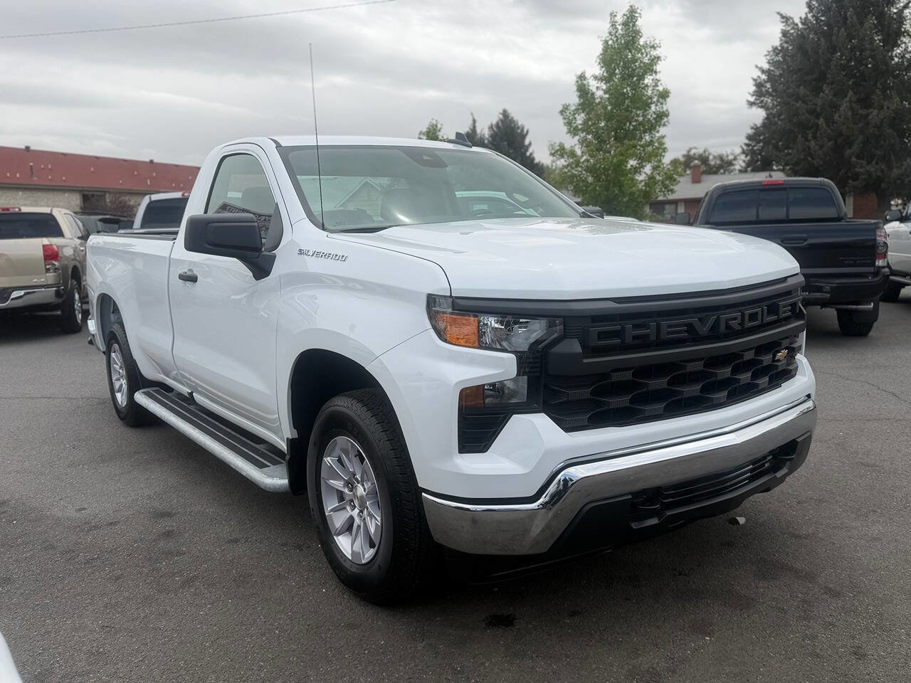 Used 2025 Chevrolet Silverado 1500 W/T RWD image 13